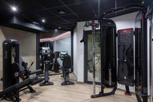 Fitness centrum a/nebo fitness zařízení v ubytování Hotel L'Acquale