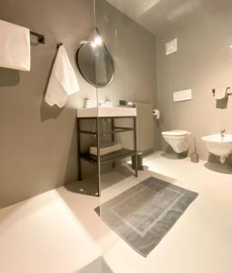 Stufels 7 Design Apartment with Brixen Card tesisinde bir banyo