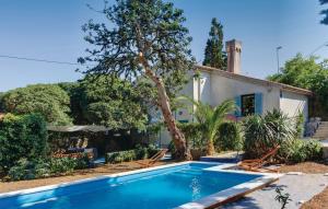 Bazén v ubytování Holiday home in Mali Lošinj with Pool, Whirpool, Terrace, Air conditioning, Wi-Fi, Washing machine 4780-1 nebo v jeho okolí