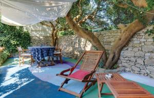 Bazén v ubytování Holiday home in Mali Lošinj with Pool, Whirpool, Terrace, Air conditioning, Wi-Fi, Washing machine 4780-1 nebo v jeho okolí