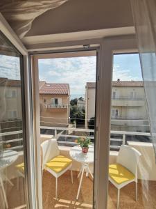 Balkón nebo terasa v ubytování Apartmani Riba