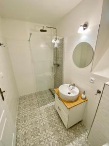 Vannituba majutusasutuses Apartmány V uličce Frymburk