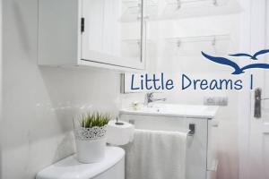 Kúpeľňa v ubytovaní B-Rent San Valentin Little Dreams Sea View + 37 fotografií