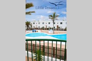 Bazén v ubytovaní B-Rent San Valentin Little Dreams Sea View alebo v jeho blízkosti