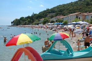 Fotografie z fotogalerie ubytování Apartment in Mošcenicka Draga with sea view, balcony, air conditioning, Wi-Fi (4772-1) v destinaci Mošćenička Draga
