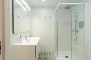 Kúpeľňa v ubytovaní Atalaya beach by ELE Apartments