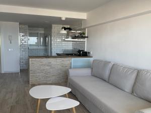 Kuchyňa alebo kuchynka v ubytovaní Apartamento Gemelos 15 10 by Gestaltur