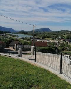 Paesaggio naturale nelle vicinanze della villa