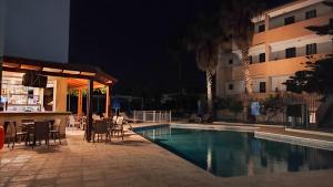 The swimming pool at or close to Harriets Apartments