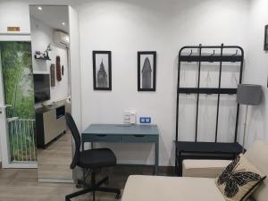 Zdjęcie z galerii obiektu Apartment Tirso Molina w Madrycie
