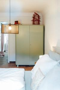 Posteľ alebo postele v izbe v ubytovaní Apartment Aussee- Beletage Salzherrenhof- Küche, WLAN, Netflix