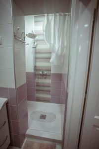 Kúpeľňa v ubytovaní Studio apartman Dona