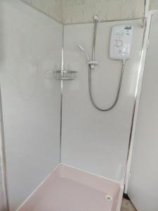 Ванна кімната в The Bungalow Self-catering Accommodation