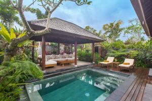 Der Swimmingpool an oder in der Nähe von Alam Wayang Ubud - CHSE Certified