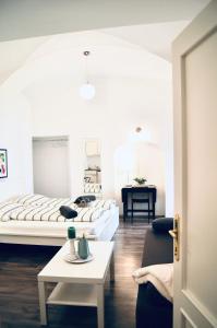 Postel nebo postele na pokoji v ubytování Beautiful Apartment 3 City Center