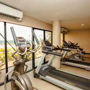Fitness centrum a/nebo fitness zařízení v ubytování Ela Beach Hotel