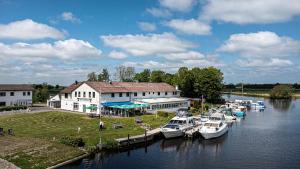 Výhled na řeku, která protéká v blízkosti bed and breakfast