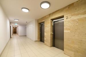 Fotografia z galérie ubytovania Apartments Cystersów Cracow by Noclegi Renters v Krakove