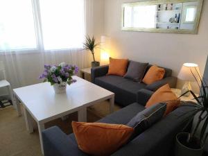Zdjęcie z galerii obiektu Primera línea de mar apartamento dúplex en Ribeira w mieście Ribeira