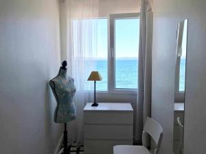 Zdjęcie z galerii obiektu Primera línea de mar apartamento dúplex en Ribeira w mieście Ribeira
