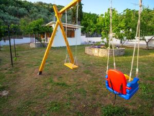 Gallery image of Σπιτι στην εξοχη - Country House Milina in Milína