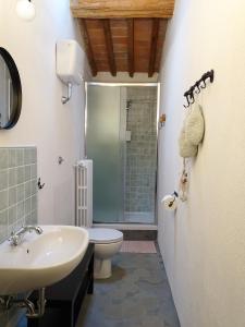Ένα μπάνιο στο Agriturismo Anna-Rosa +111 φωτογραφίες