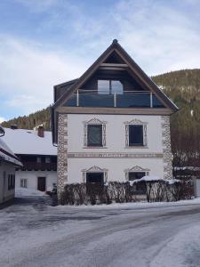 Nespecifikovaný výhled na hory nebo výhled na hory při pohledu z apartmánu