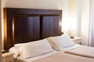 HOTEL BOUTIQUE REINA MORA (İspanya Granada) - Booking.com