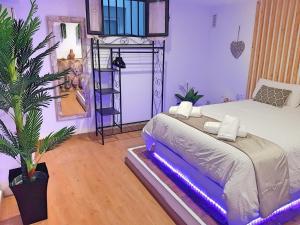 Postel nebo postele na pokoji v ubytování Duplex juderia de Cordoba + 33 fotografií