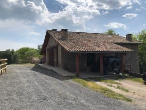 Το κτήριο όπου στεγάζεται  the country house