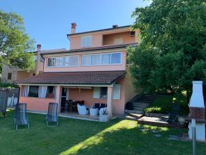 Budova, kde se apartmán nachází