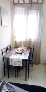Φωτογραφία από το άλμπουμ του Iris's apartment central with parking στο Αργοστόλι +12 φωτογραφίες