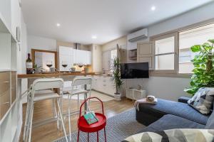 Kuchyň nebo kuchyňský kout v ubytování Boutique Mitjana Apartment