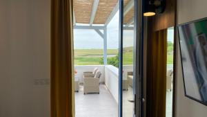 Khu vực ghế ngồi tại Vila Lac