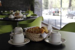 Morgenmad for gæster der bor på Hotel Diana del Bosque by DOT Urban
