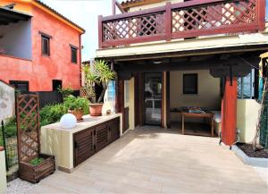 A balcony or terrace at Acquamarina - Exclusive Sea House