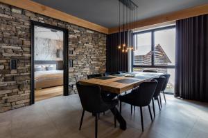 Posezení v ubytování Atemberaubendes und charismatisches Luxus-Apartment in der Residenz Silvretta - Inklusive Silvretta Card Premium
