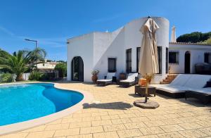 Πισίνα στο ή κοντά στο Dunas Douradas Beach Villa