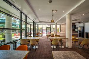 Restaurace v ubytování Mercure Aix-en-Provence La Duranne Gare TGV