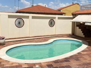 Πισίνα στο ή κοντά στο Casa Pedraza CON PISCINA PRIVADA