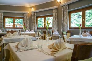 Restaurace v ubytování HG Abetone e Piramidi Resort