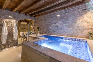 Bazén v ubytovaní ROYAL SPA-LATUM APARTMENT alebo v jeho blízkosti + 12 fotografií