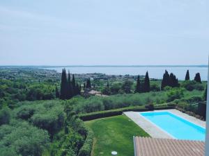 The swimming pool at or close to Hotel Valbella