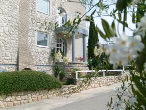 Vonkajšia záhrada v ubytovaní Apartment in Rovinj with Terrace, Air condition, WIFI, Washing machine (4686-3)