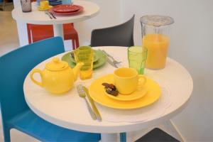 Jedlo v ubytovaní bed & breakfast alebo blízkom okolí