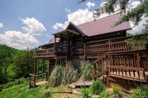 Gallery image of Bear Claw Cove - hot tub, jacuzzi, fireplace, view in Sevierville