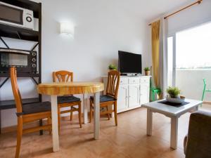 Scenic Apartment in Benalmadena with Jacuzzi, Fitness Room ...