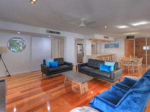 Istumisnurk majutusasutuses Maggies Beachfront Apartment 3