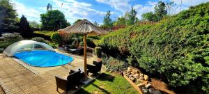 Basen w obiekcie Pool Apartments lub w pobliżu