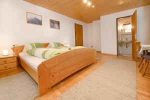 Letto o letti in una camera di Haus Valuga
